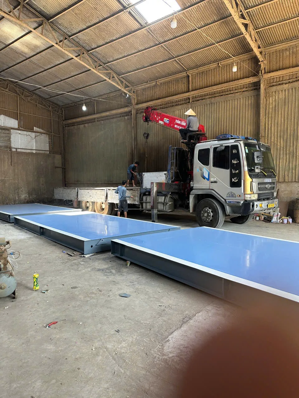 Bàn cân kết cấu thép